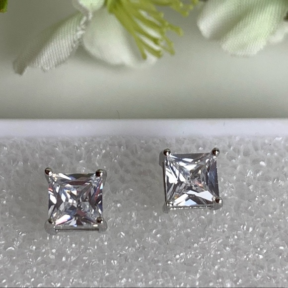 Boutique | Zircon Princess Cut Stud Earrings, 6mm - Picture 2 of 5